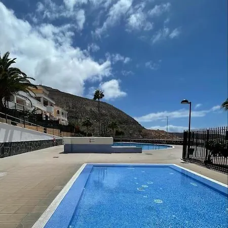 Vista Hermosa 2 Bedroom. Cristianos * 아로나